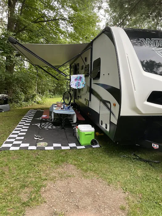 Tenting in the Pines Picture 1