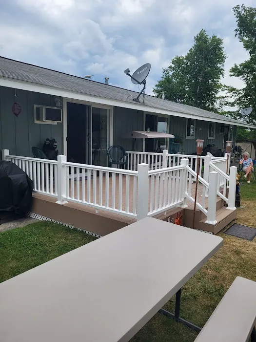 Artesia Beach Campground and Marina Picture 2