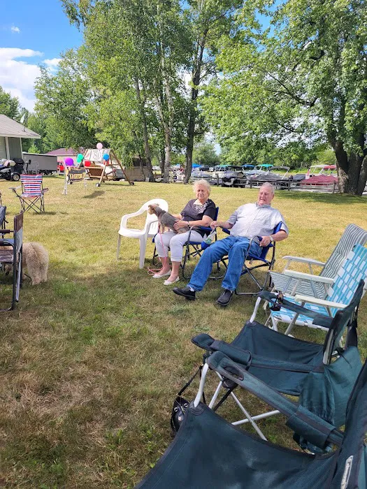 Artesia Beach Campground and Marina Picture 7