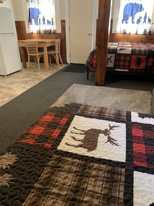 Hubbards Lodge Cabins Picture 4