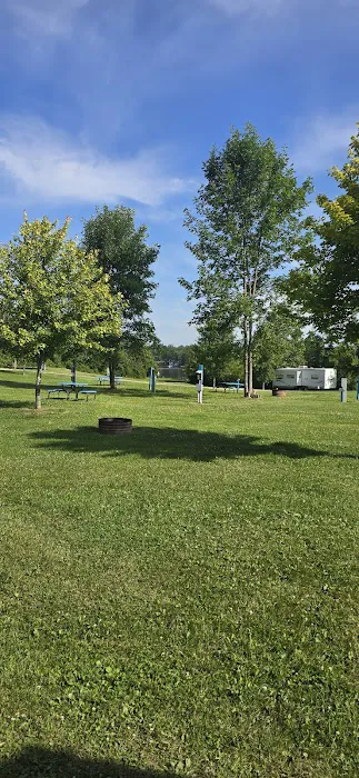 Hardwood Lake Campgrounds Picture 5