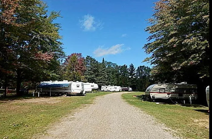Woodlands Acres Campground Picture 5
