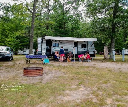 Pickerel Lakeside Campground
