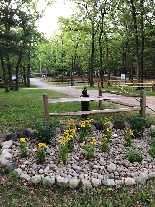 Oak Knoll Family Campground Picture 5