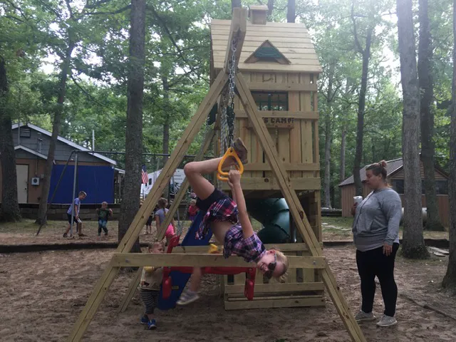 Oak Knoll Family Campground Picture 10