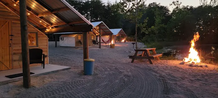 Castaway Canvan Cabins Picture 1