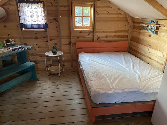 Castaway Canvan Cabins Picture 3