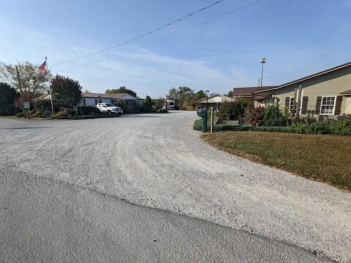 Cave Country RV Campground Picture 4