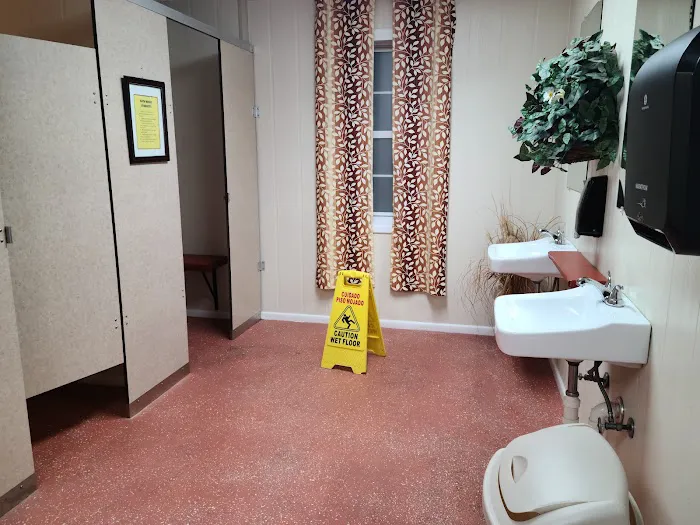 Cave Country RV Campground Picture 2