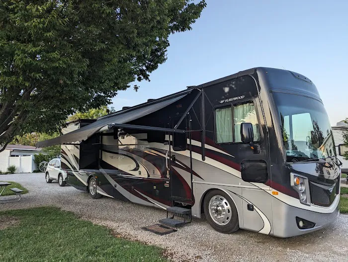 Cave Country RV Campground Picture 9