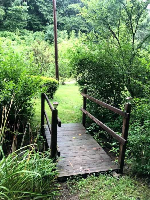 Hippie Hollow Cabins Picture 9