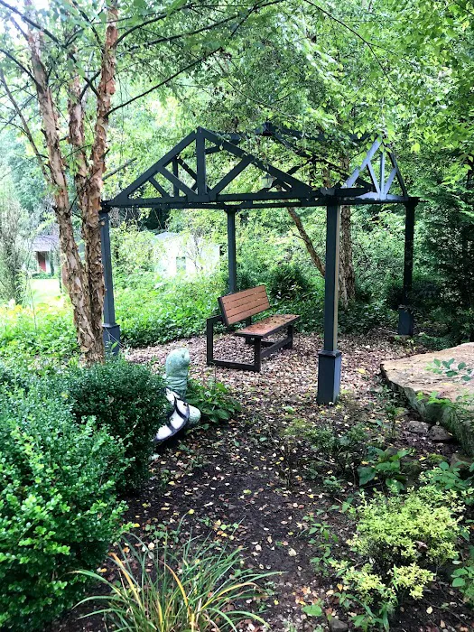 Hippie Hollow Cabins Picture 10