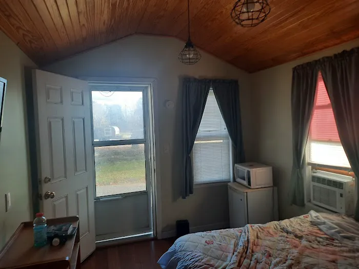 Rock Cabin Camping Picture 1