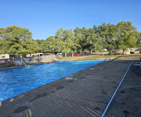 Thousand Trails Diamond Caverns RV & Golf Resort