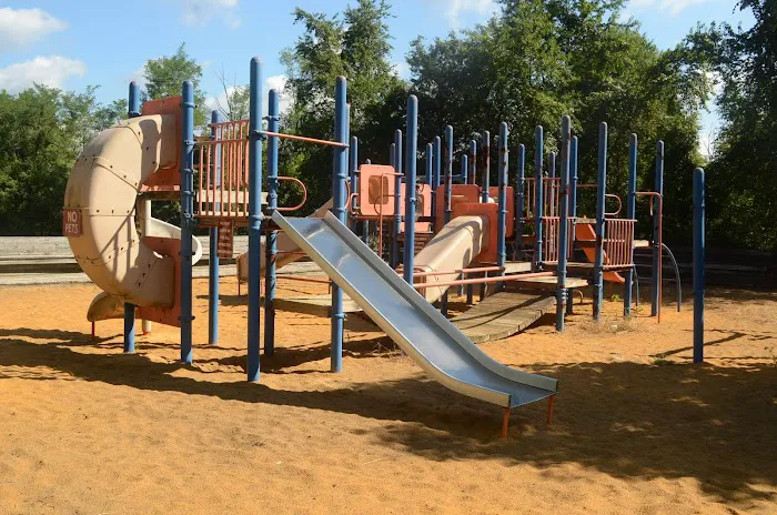 Thousand Trails Diamond Caverns RV & Golf Resort Picture 3