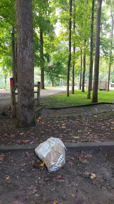 Houchin Ferry Campground Picture 2