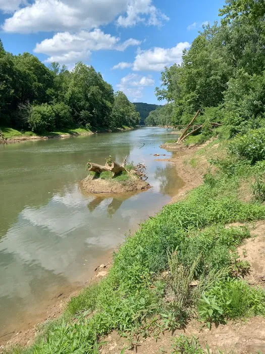 Houchin Ferry Campground Picture 4