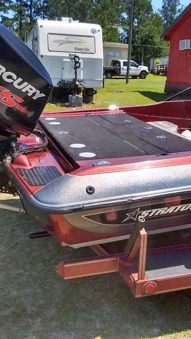 Mac's Camp Landing Picture 8