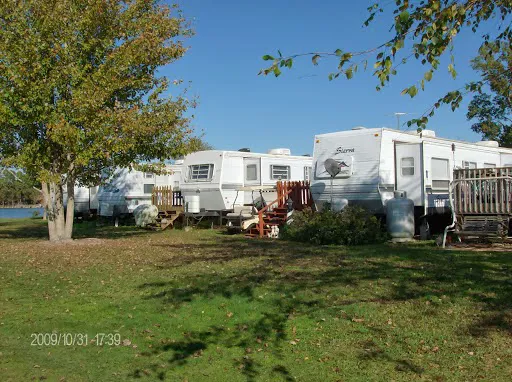 Lighthouse Pointe Family RV Park Picture 11