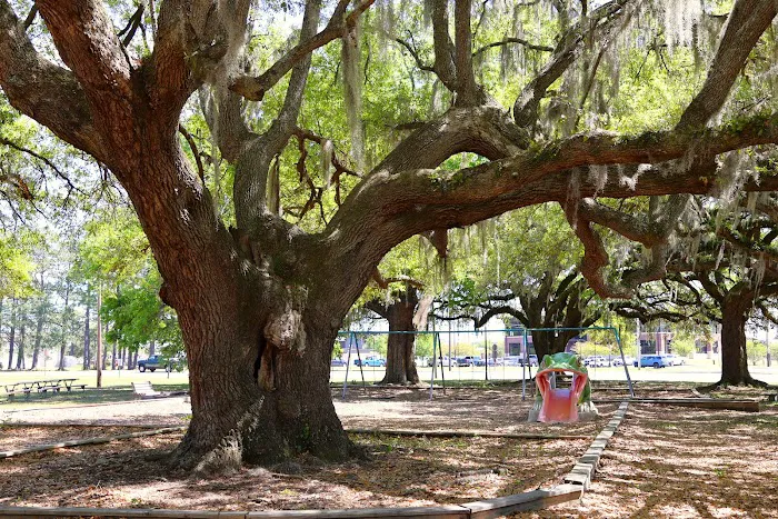 Charleston AFB Military RV Park (FamCamp) Picture 4