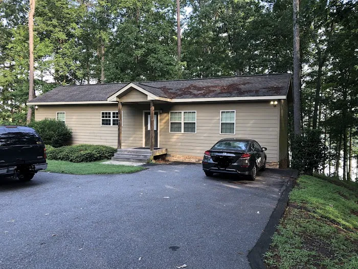 Cabins, #4-16 Picture 3