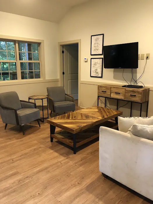 Cabins, #4-16 Picture 2