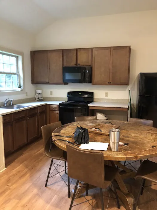 Cabins, #4-16 Picture 7