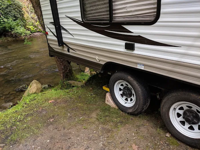 River Valley Campground Picture 5