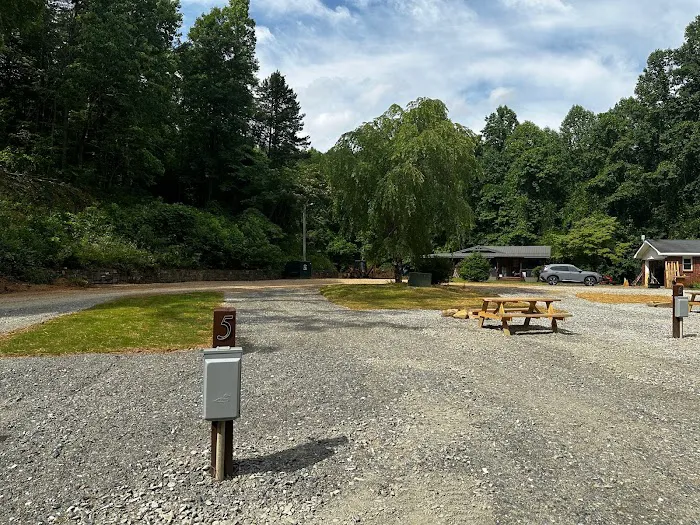 Nantahala Ridge Campground Picture 4