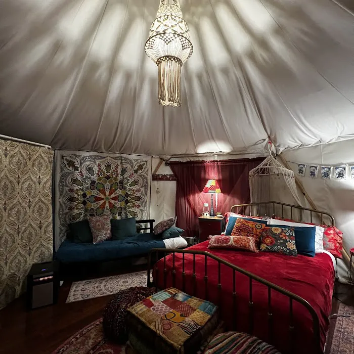 Gorgeous Stays (Camping, Tiny Homes, & Unique Stays) Picture 1