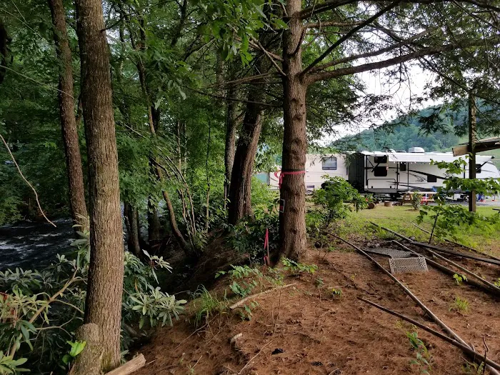 Big Bear's RV Park Picture 3