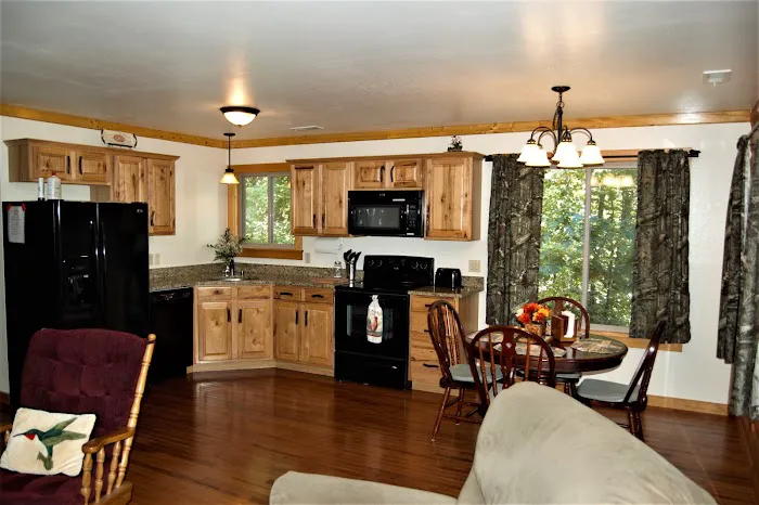 Hummingbird Loft Picture 5