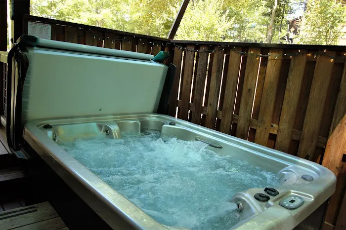 Hummingbird Loft Picture 1