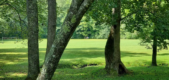 Appletree Group Campground Picture 6