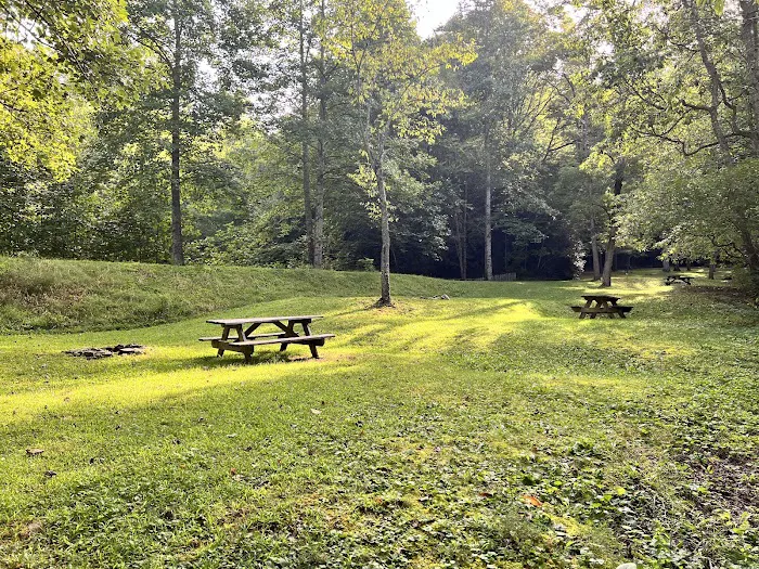 Nantahala Hideaway Campground & Cabins. Formerly Nelsons Nantahala Hideaway Picture 4