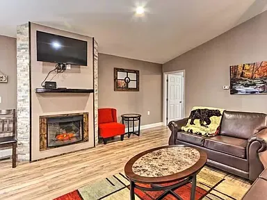 Bearfoot Bungalow Picture 7