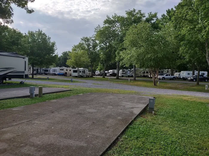 Riverbend Campground Picture 6