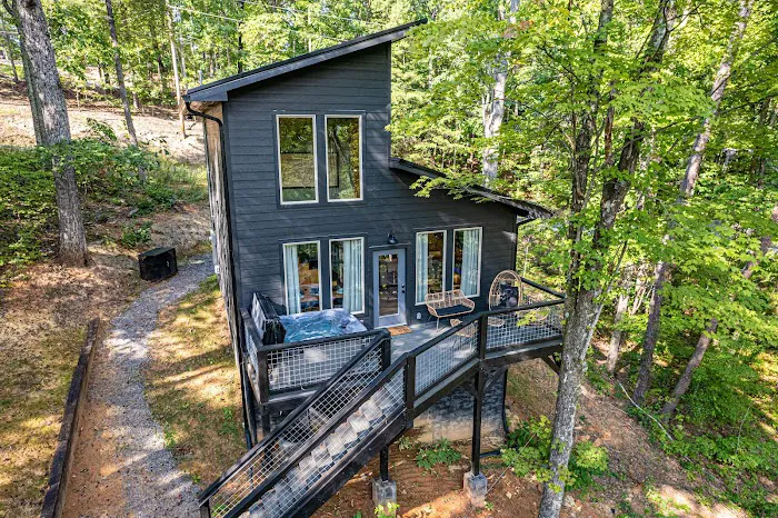 Hidden Mountain Hideaway Cabin Picture 5