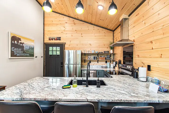 Hidden Mountain Hideaway Cabin Picture 9