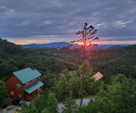 Cliffside Hideaway