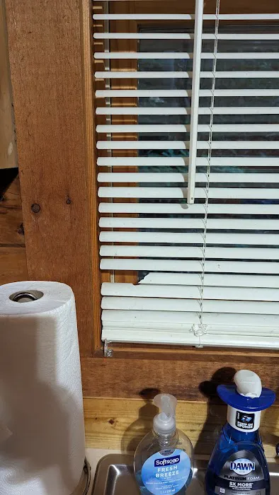 Cozy Cove Cabin Picture 6