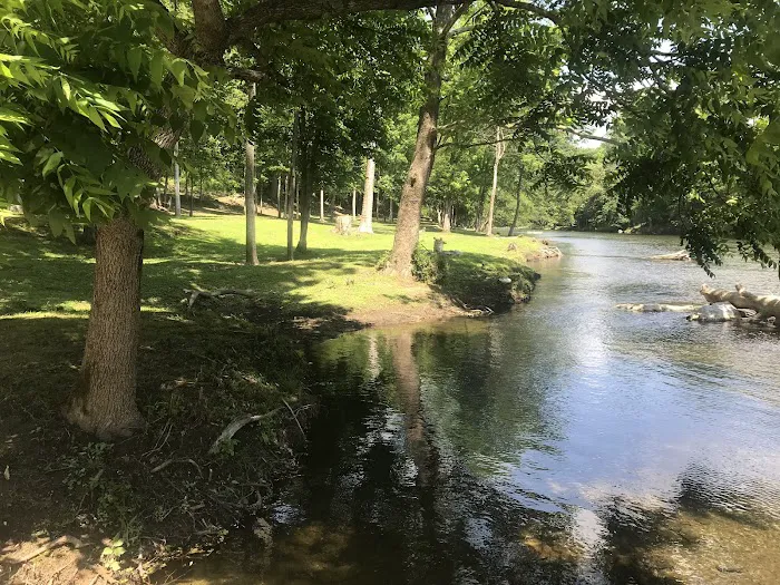 Smoky Waters Campground Picture 8