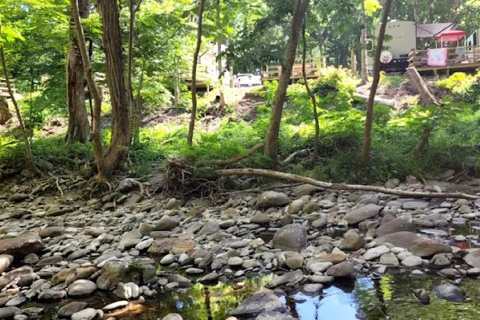 Vee Hollow Campground Picture 6