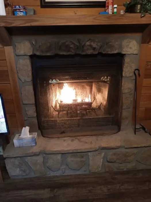 Brently honeymoon Cabins Picture 4