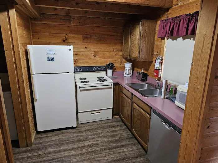 Brently honeymoon Cabins Picture 7