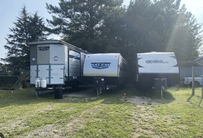 Northern Nights Campground Picture 7