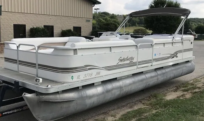 Northern Nights Campground Picture 9