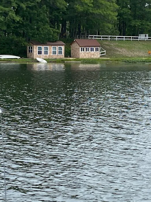 Arrowhead Lake Camp Picture 3