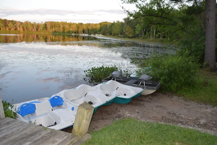 Warblers Cove Campground & RV Resorts Picture 7