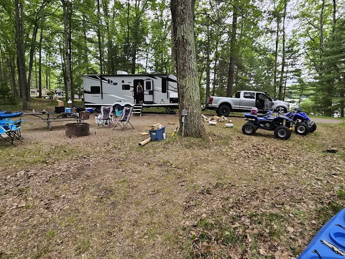 Island Lake Campground Picture 3